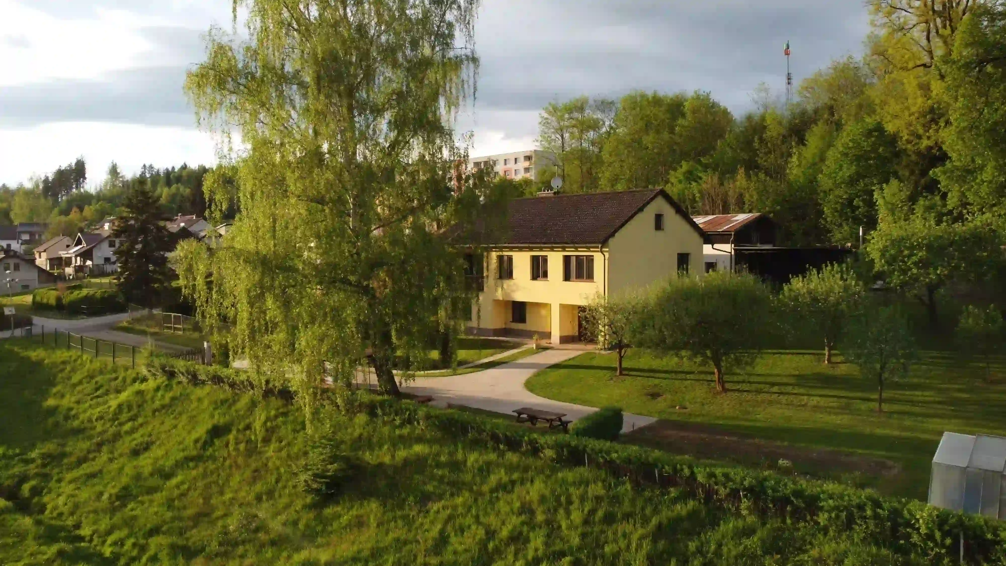 Exteriér domu Pod Břízou